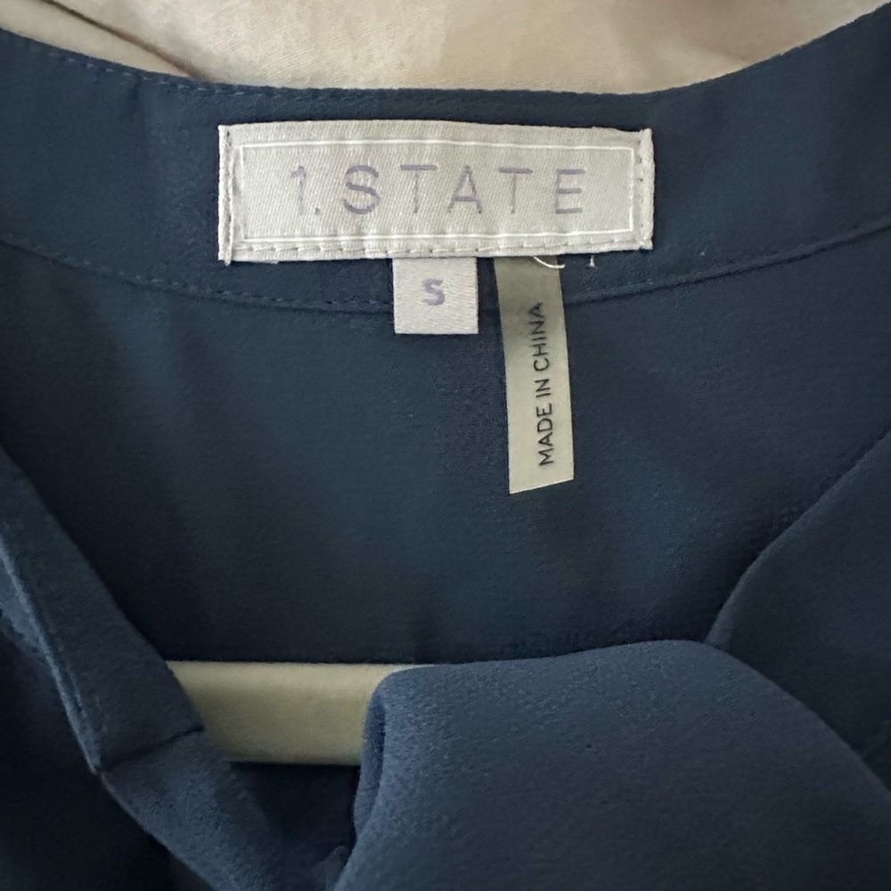 💙 1.State Blue Tie-Neck Bow Blouse – Women’s Size Small, Fully Lined - Picture 5 of 5